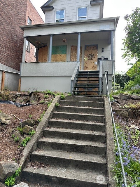 1220 Yakima Avenue Property Photo 10
