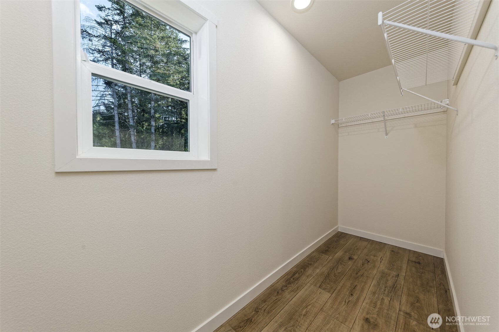 201 E Alderney Street Property Photo 16