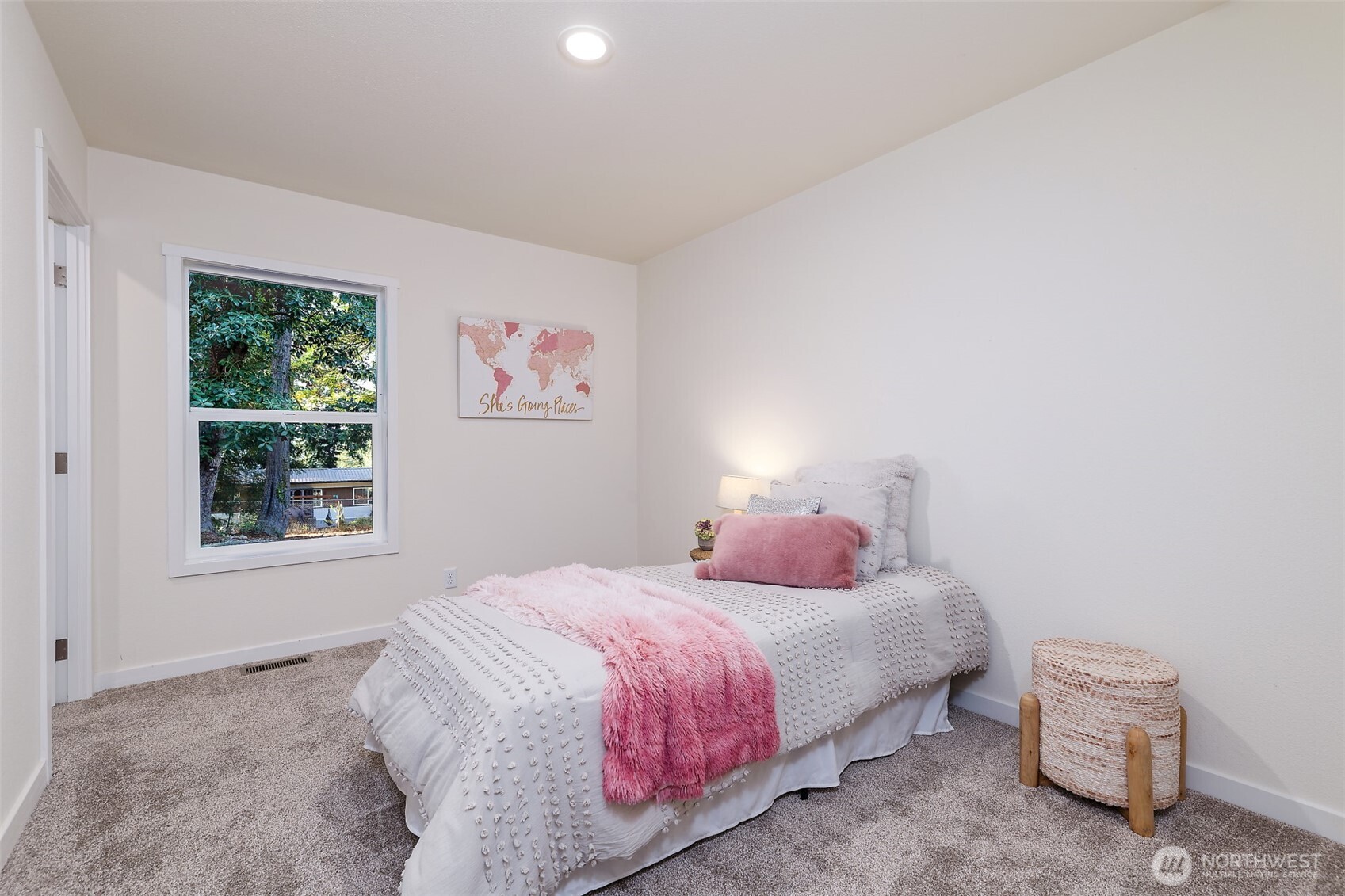 201 E Alderney Street Property Photo 17