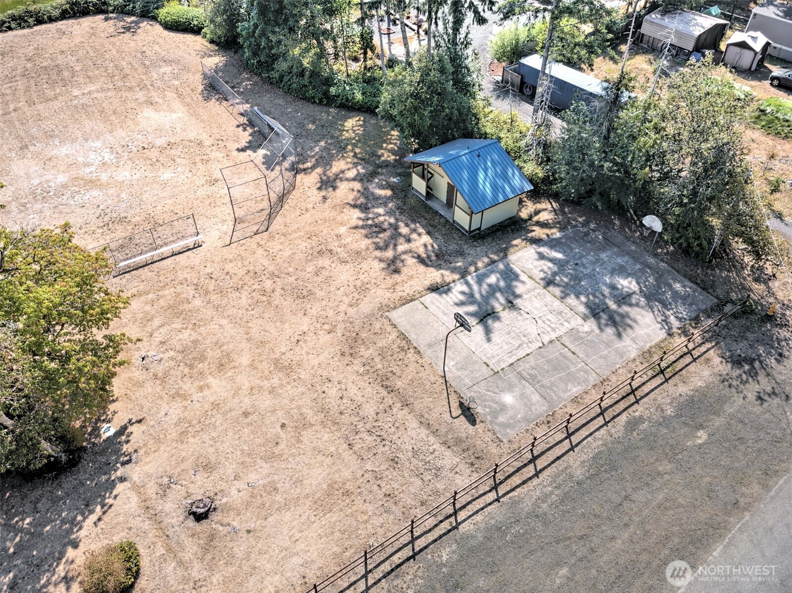 201 E Alderney Street Property Photo 37