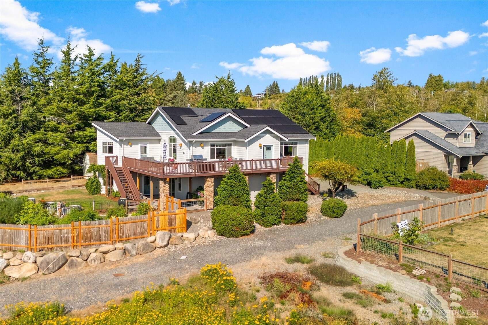 5675 Meadow View Court Property Photo 1
