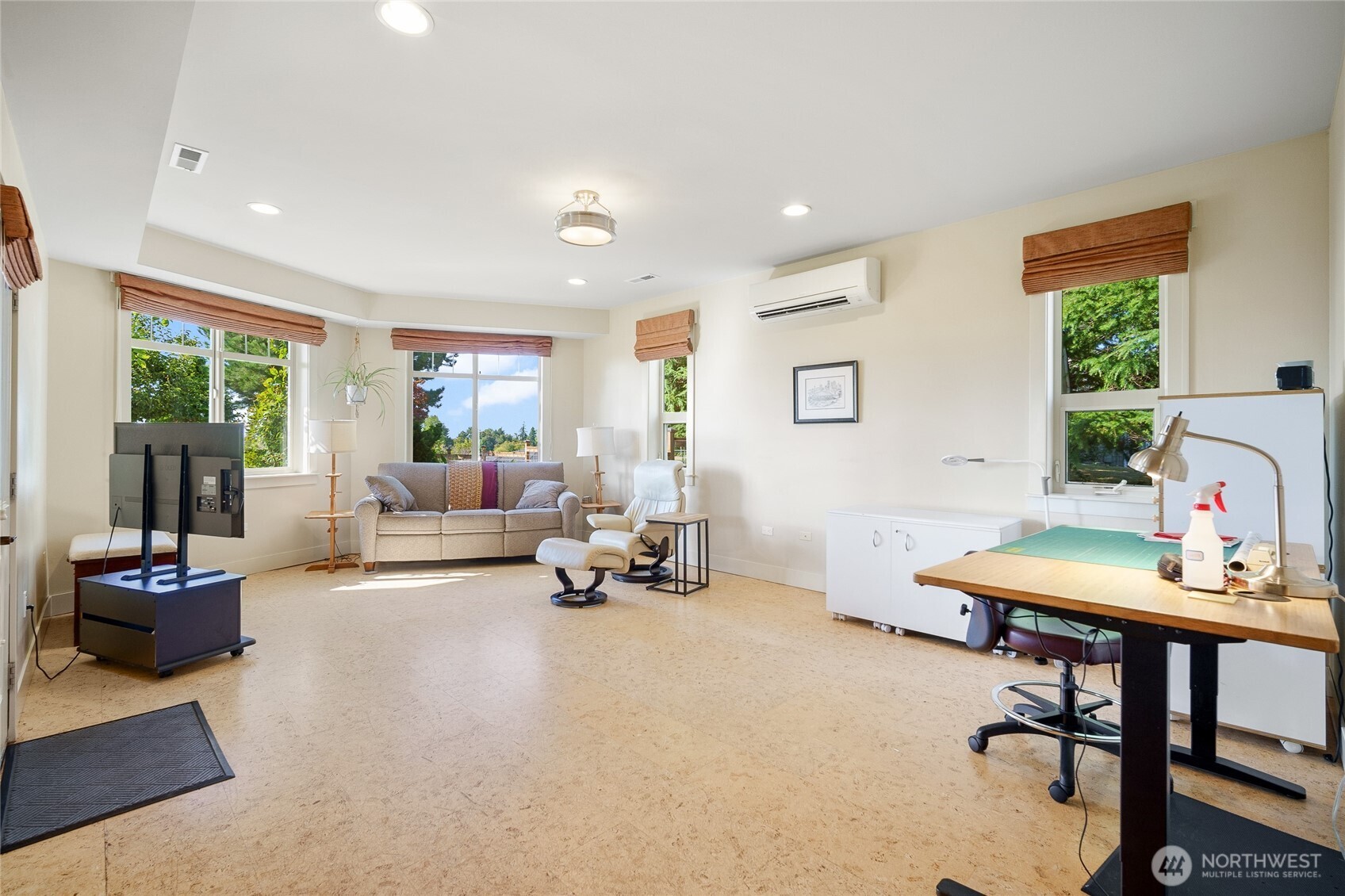 5675 Meadow View Court Property Photo 23