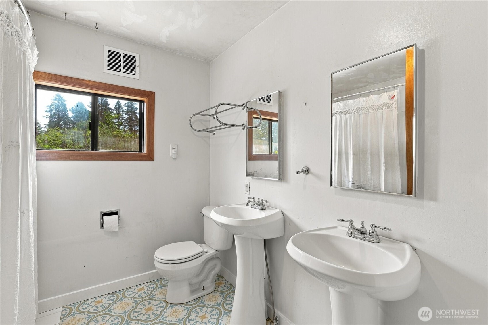 205 N Maple Hill Road Property Photo 15