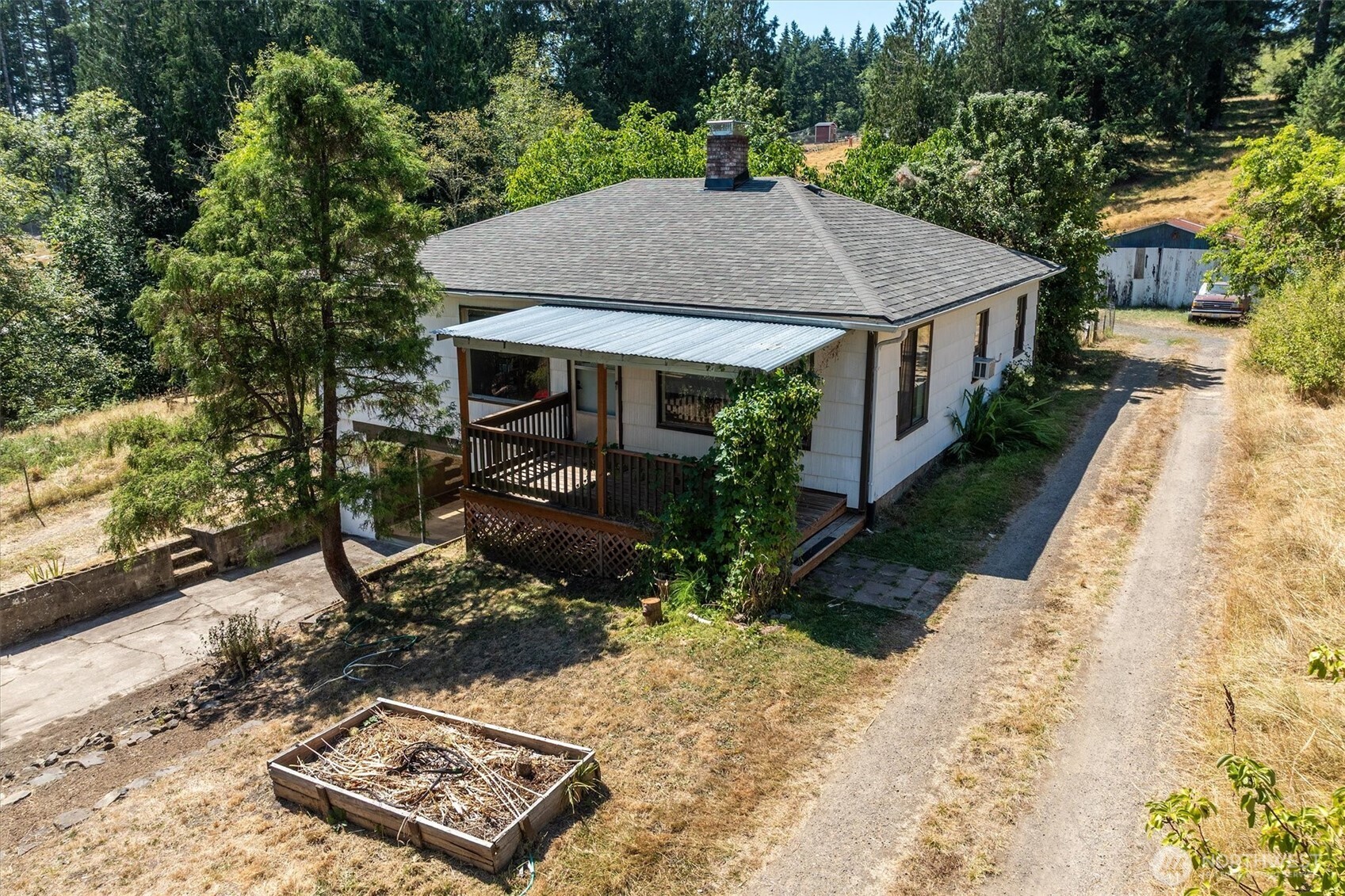 205 N Maple Hill Road Property Photo 25