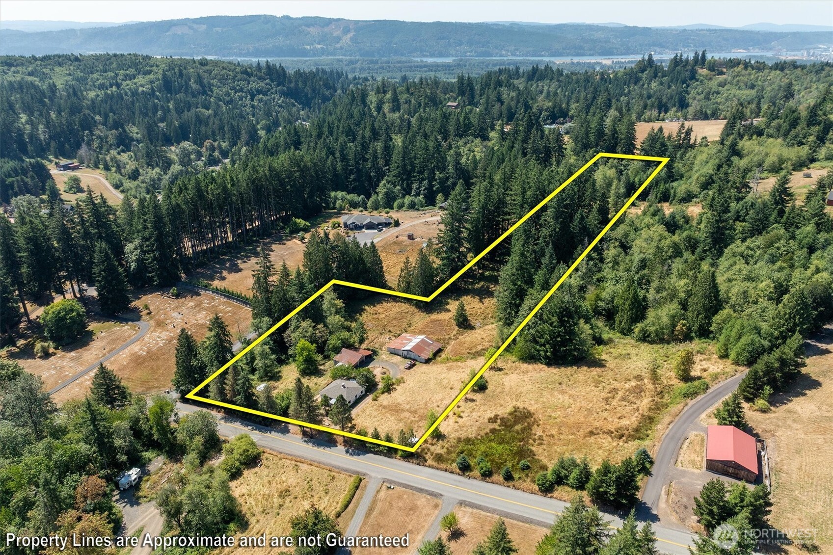 205 N Maple Hill Road Property Photo 37
