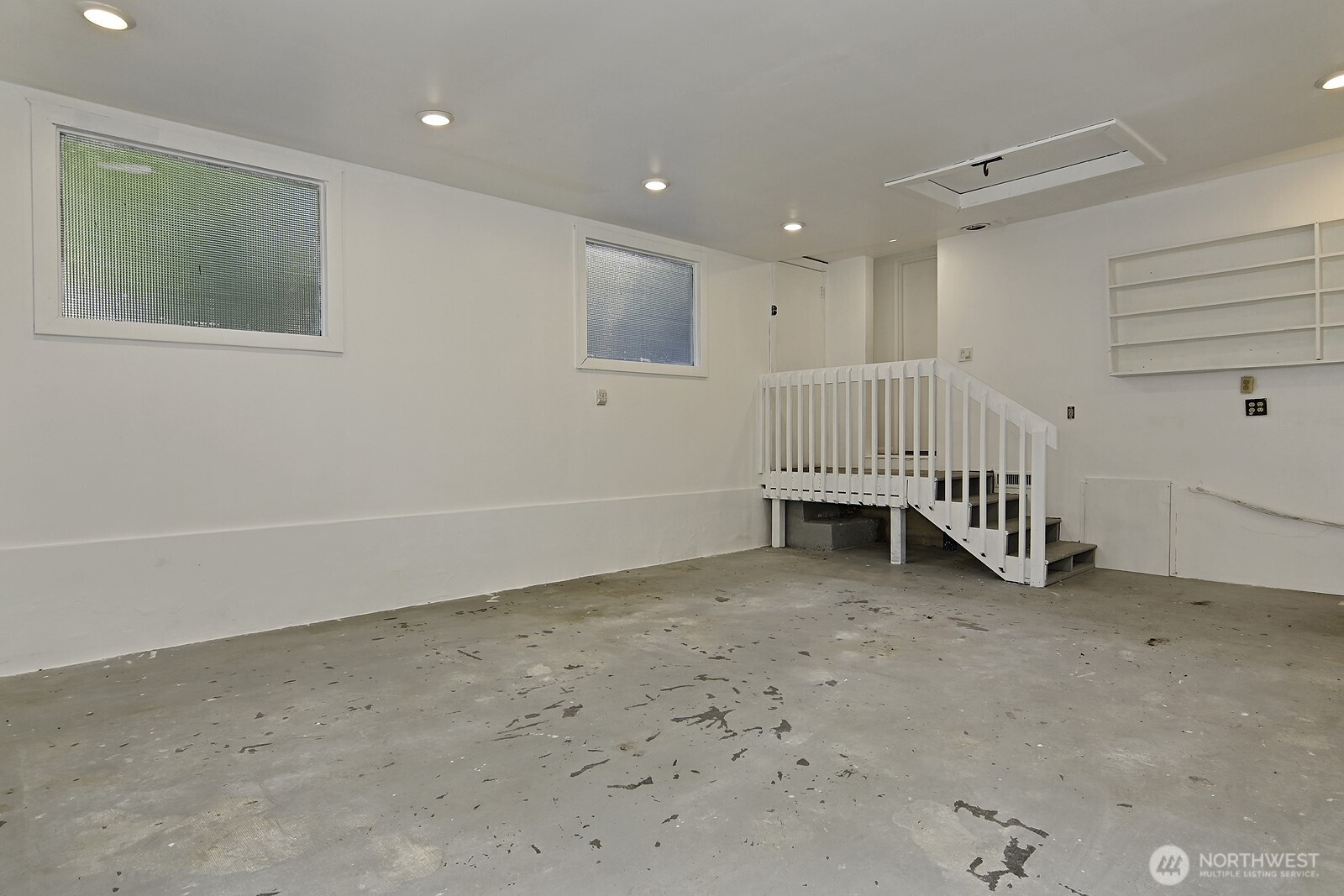 17552 Ballinger Way Property Photo 20