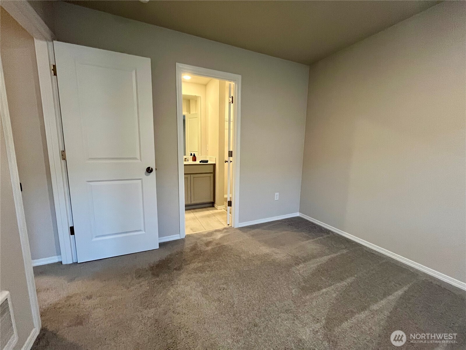 221 Ne Belfair Station Drive Property Photo 13