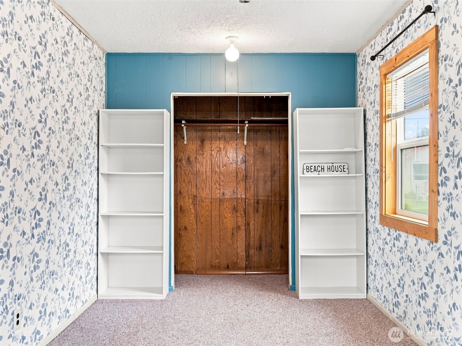 1514 N Oregon Avenue Property Photo 17