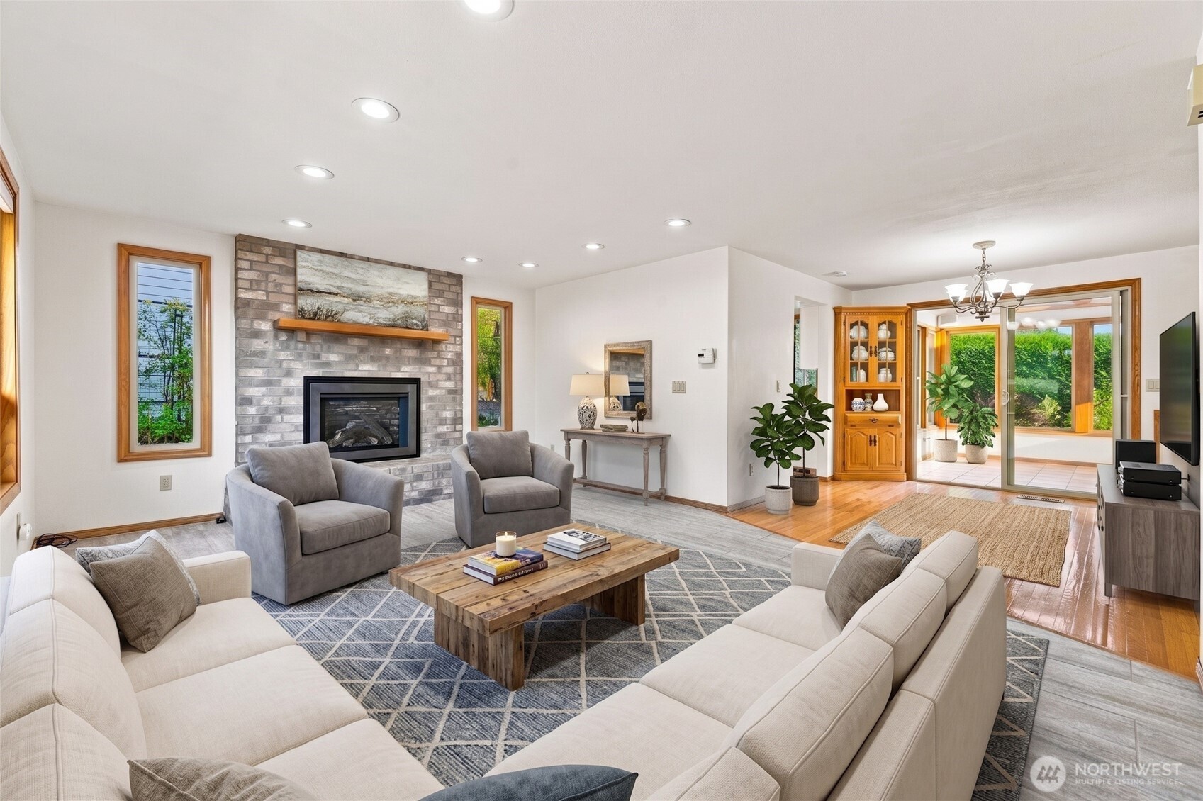 3822 Gala Loop Property Photo 5