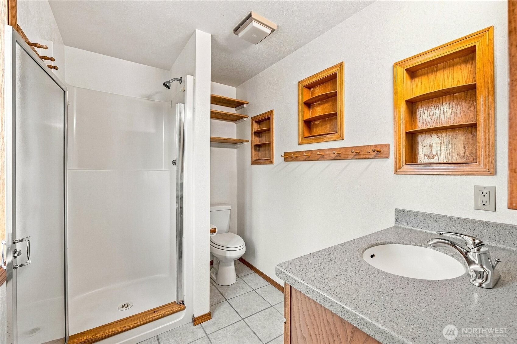 3822 Gala Loop Property Photo 28