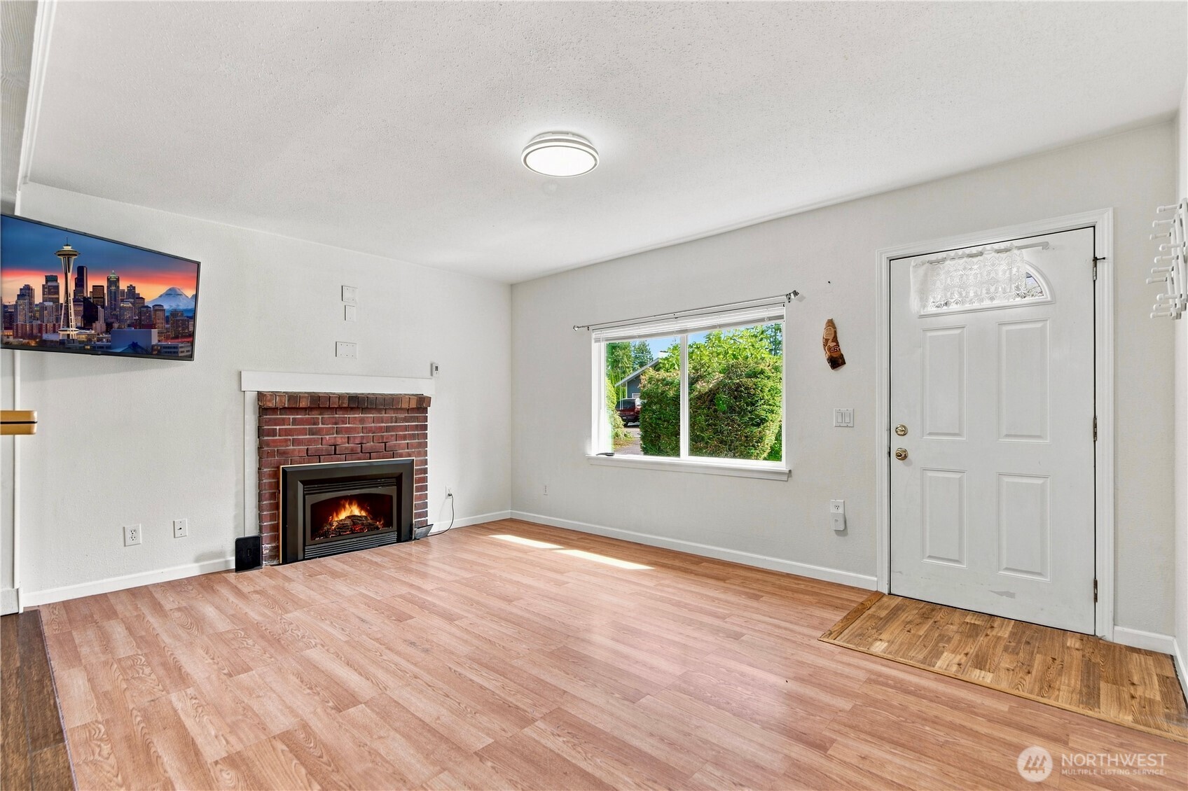 14408 42nd Avenue Property Photo 4