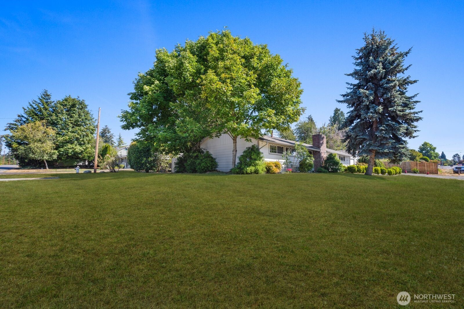 606 Crest Avenue Property Photo 5