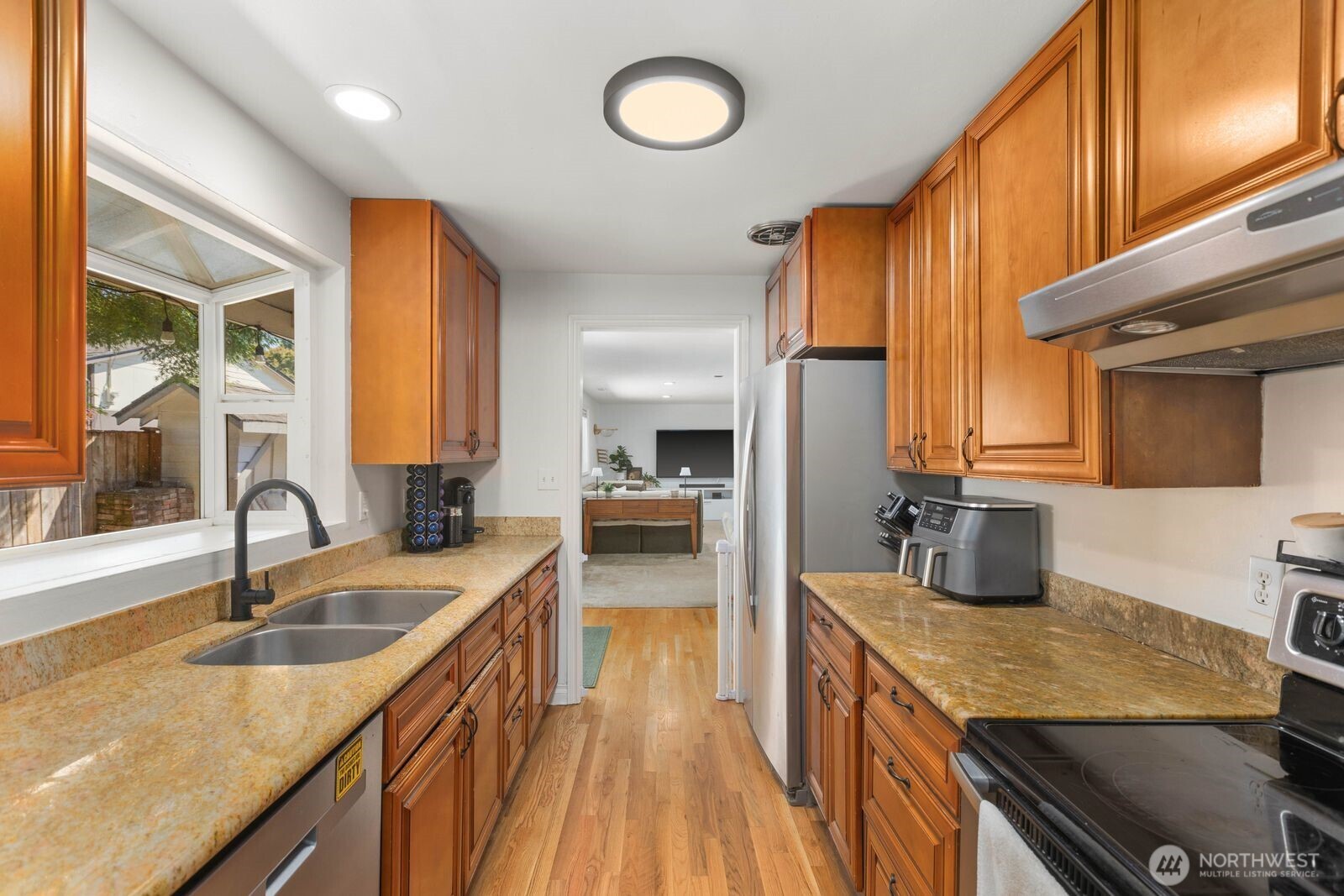 606 Crest Avenue Property Photo 12