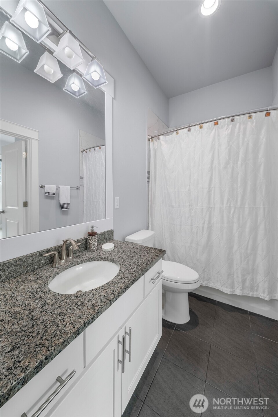 3346 Arrowroot Street Property Photo 19