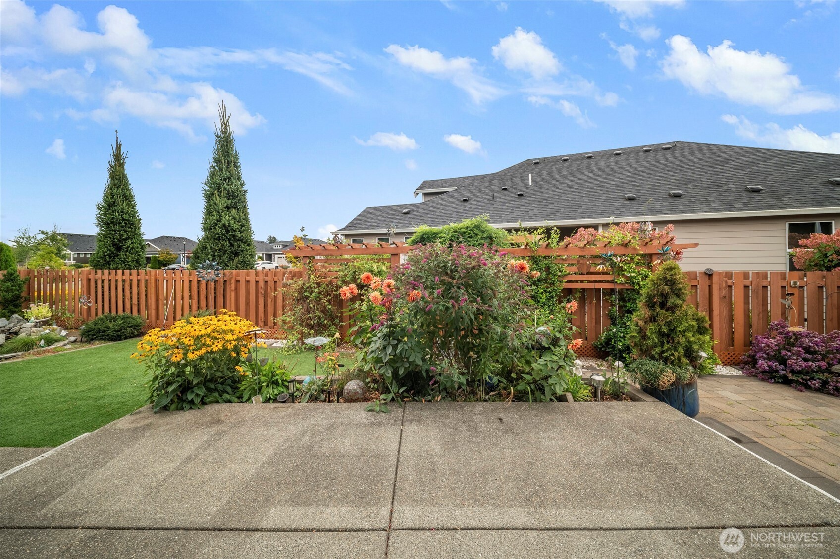 3346 Arrowroot Street Property Photo 25