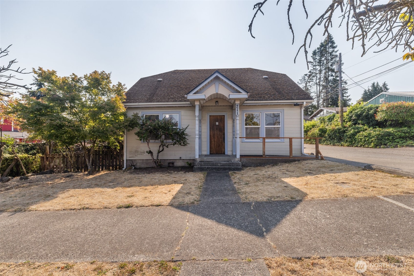 711 S Race Street Property Photo 1