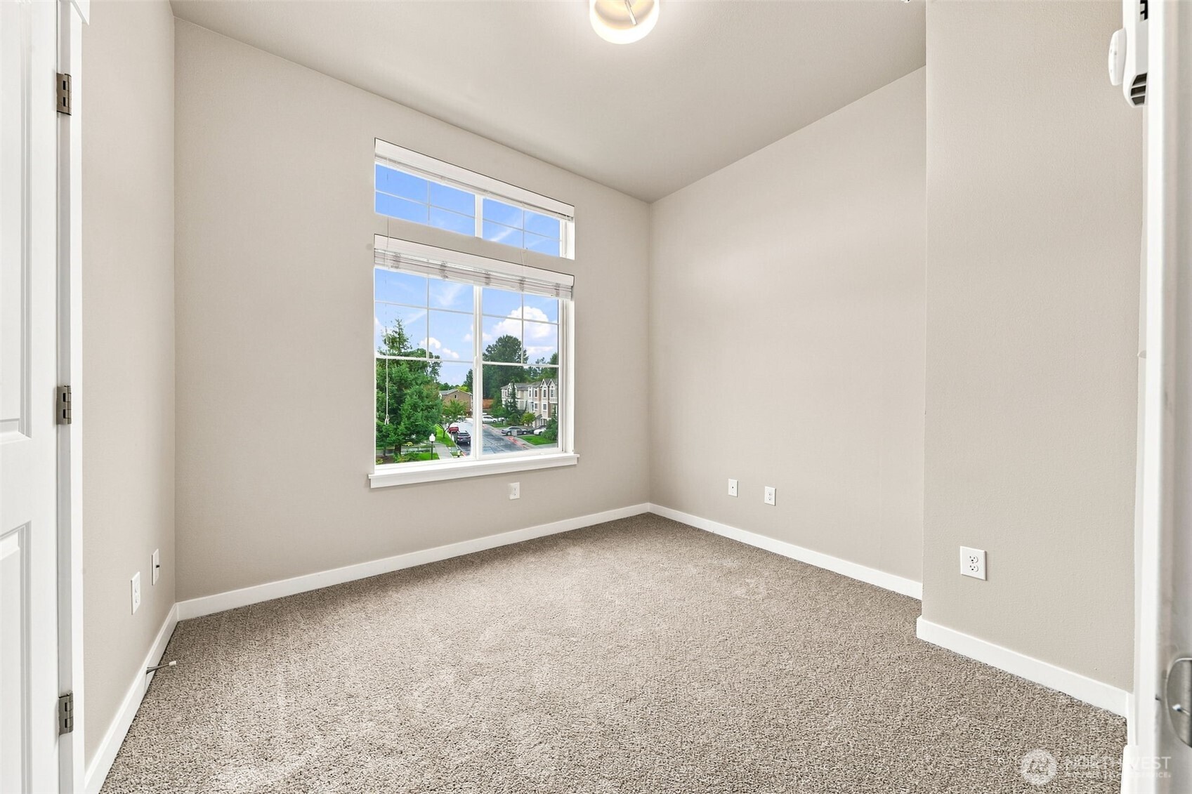 5385 34th Street Property Photo 6