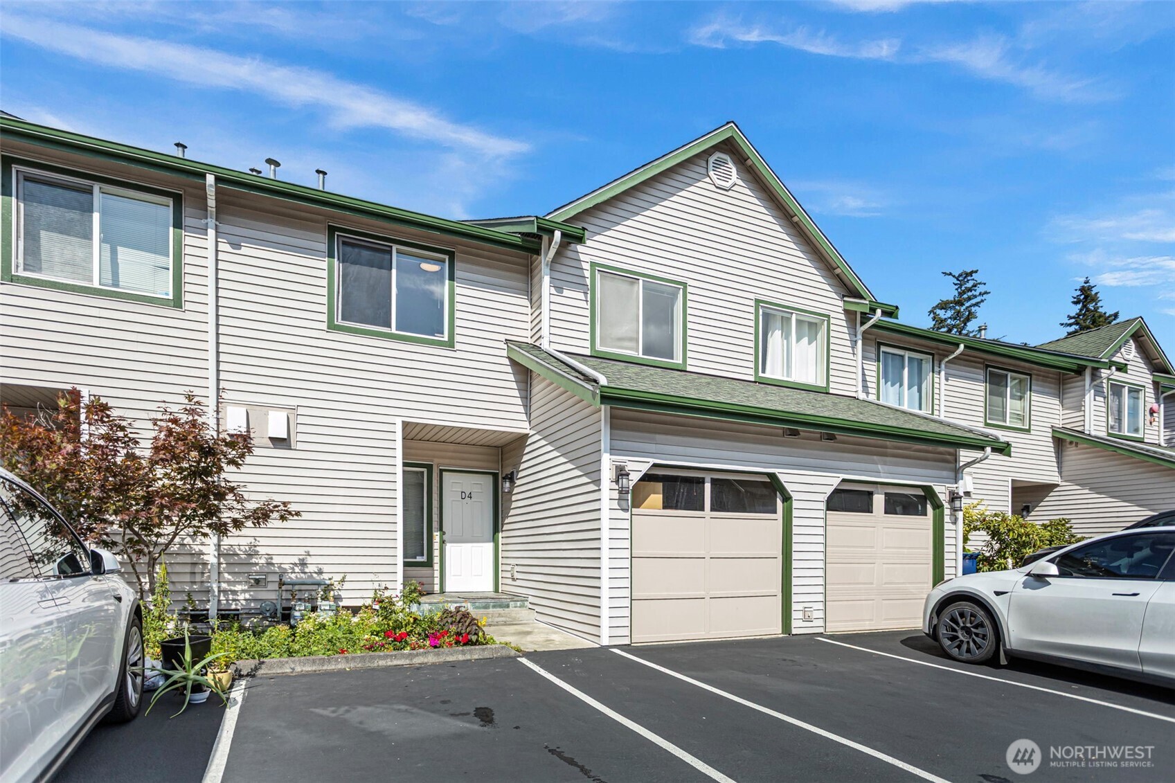 15815 Admiralty Way D-4 Property Photo 1