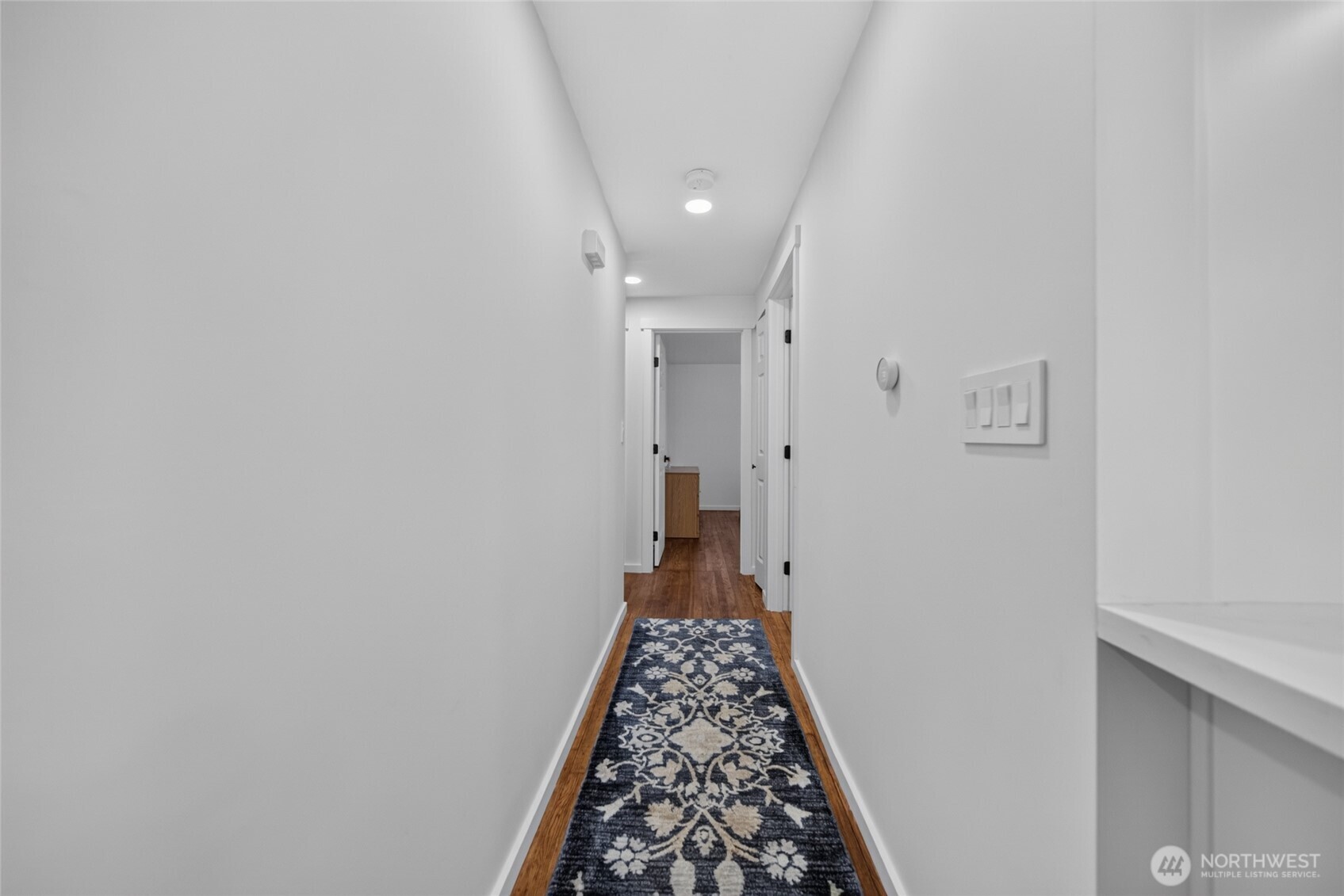 233 S 301st Street Property Photo 14