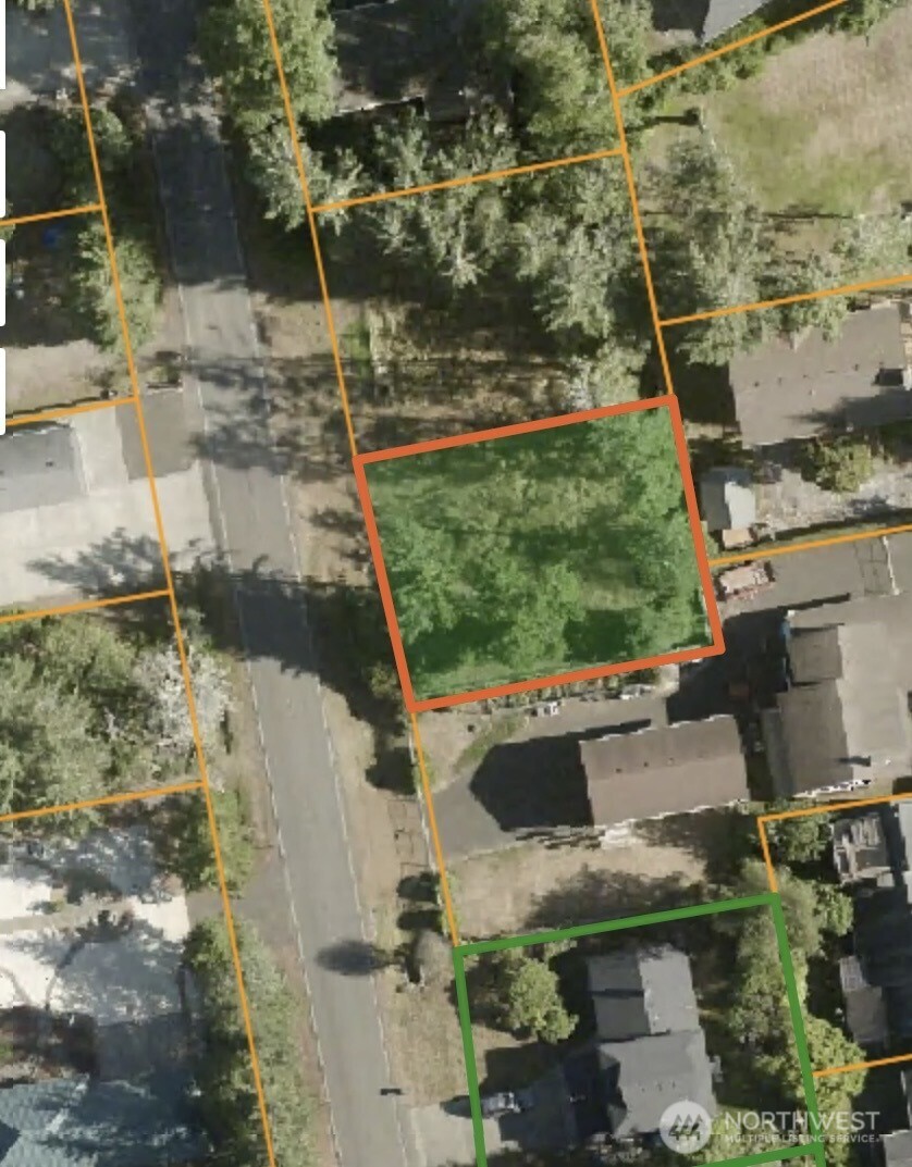 512 Duck Lake Drive Property Photo 3
