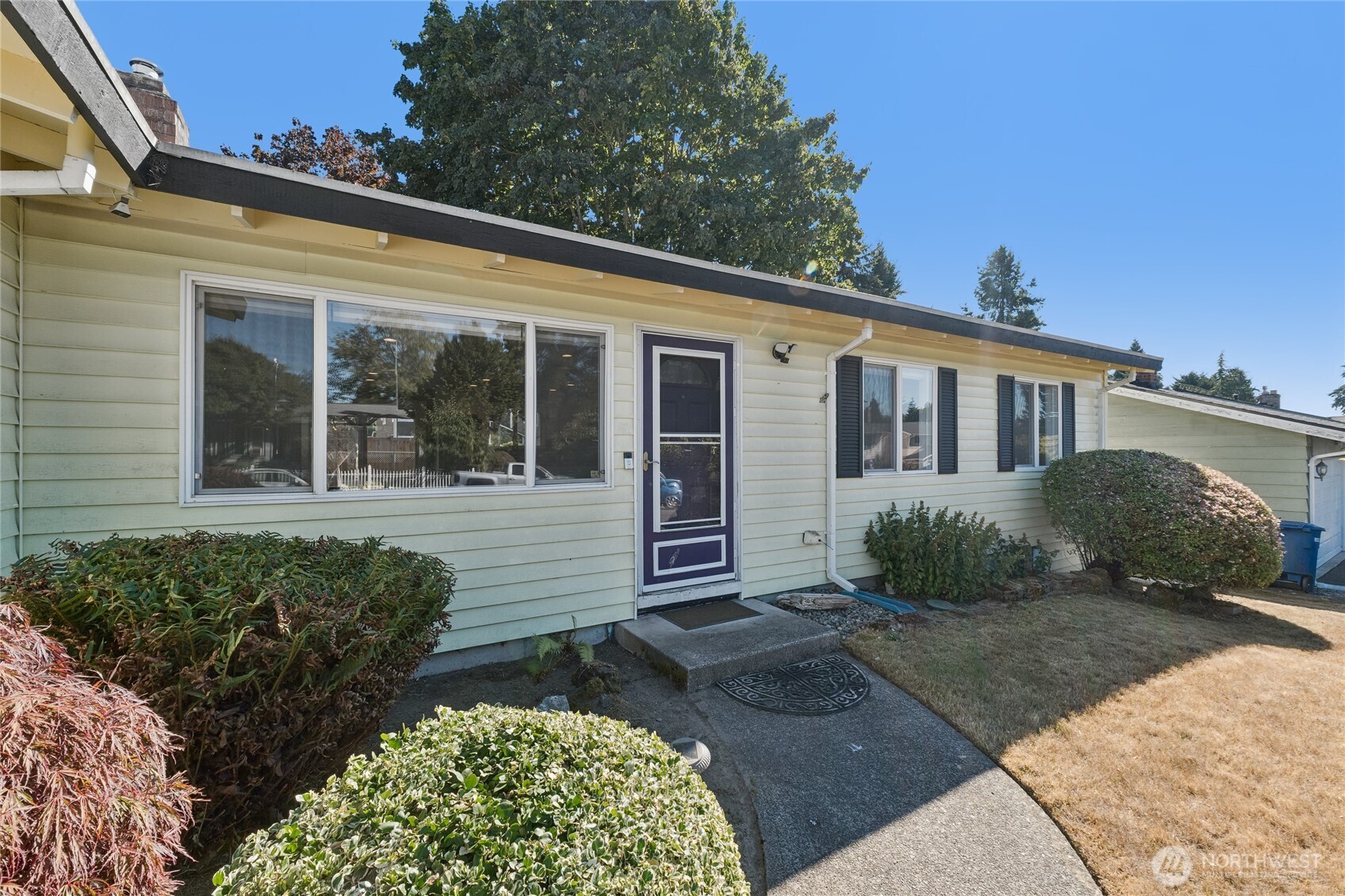1413 S 276th Place Property Photo 2