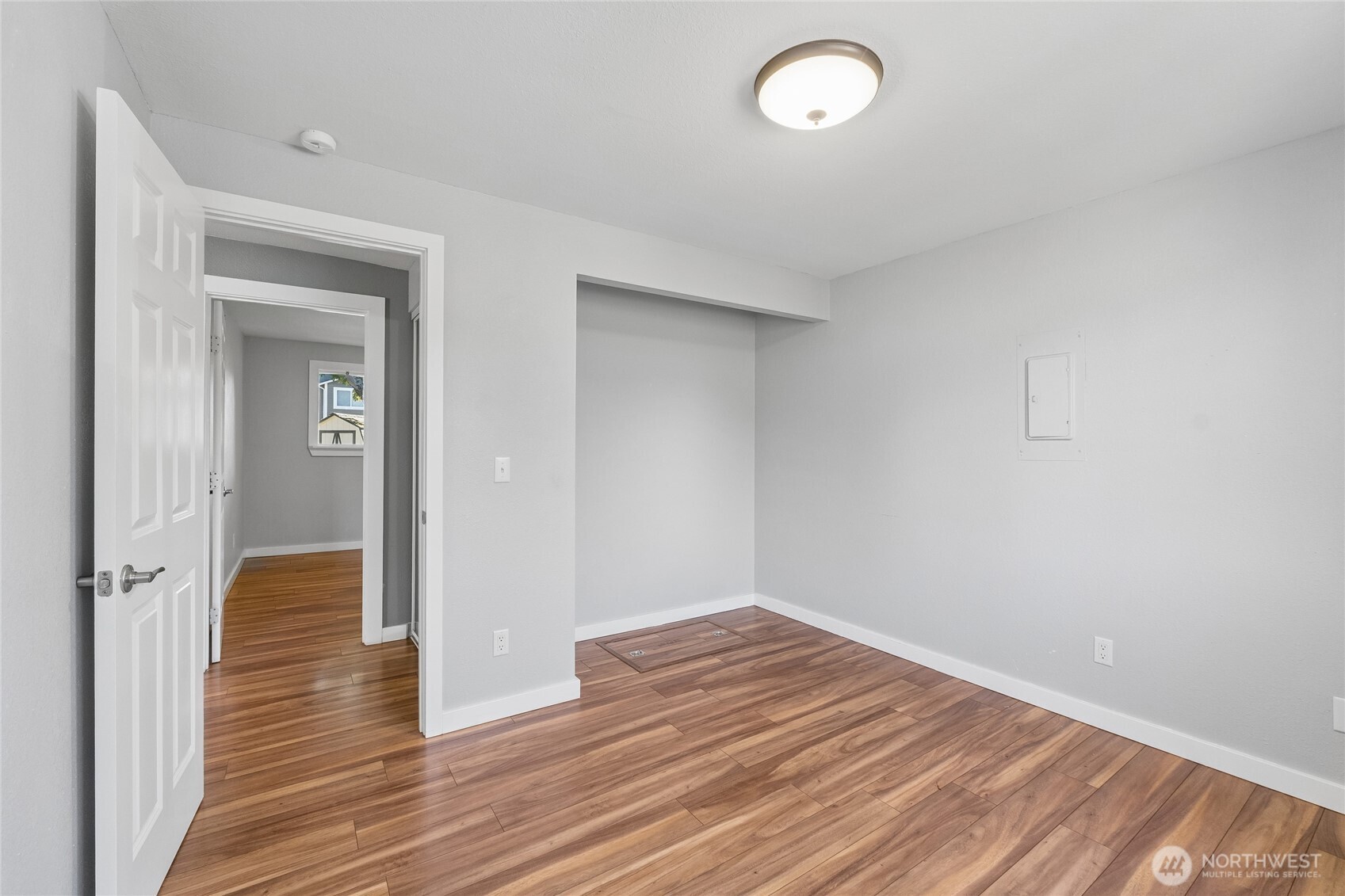 1413 S 276th Place Property Photo 16