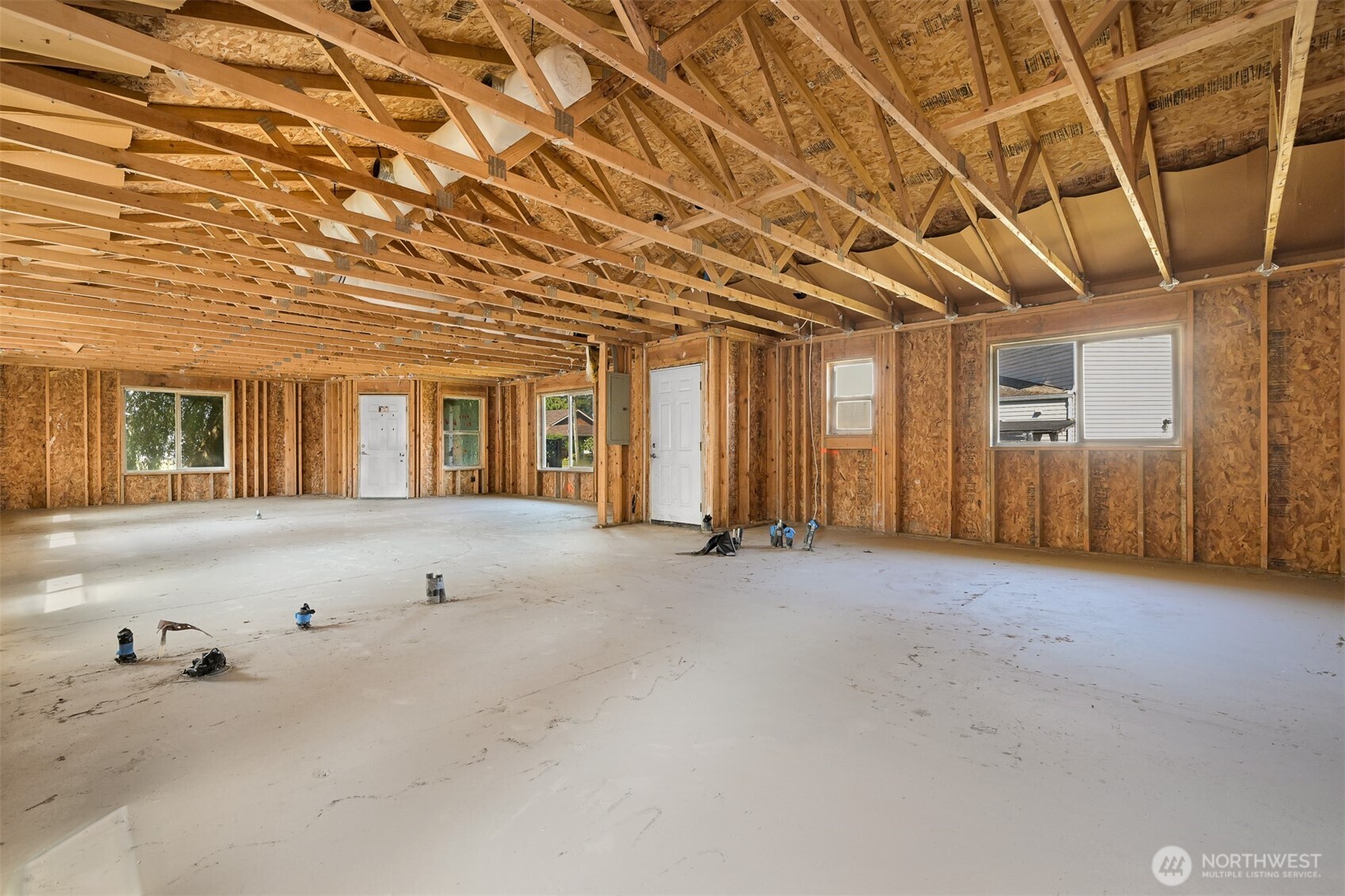 221 Front Street Property Photo 8