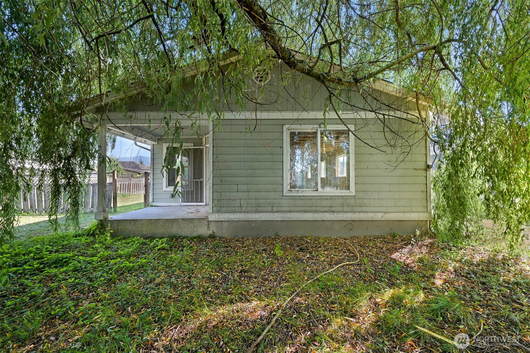221 Front Street Property Photo 20