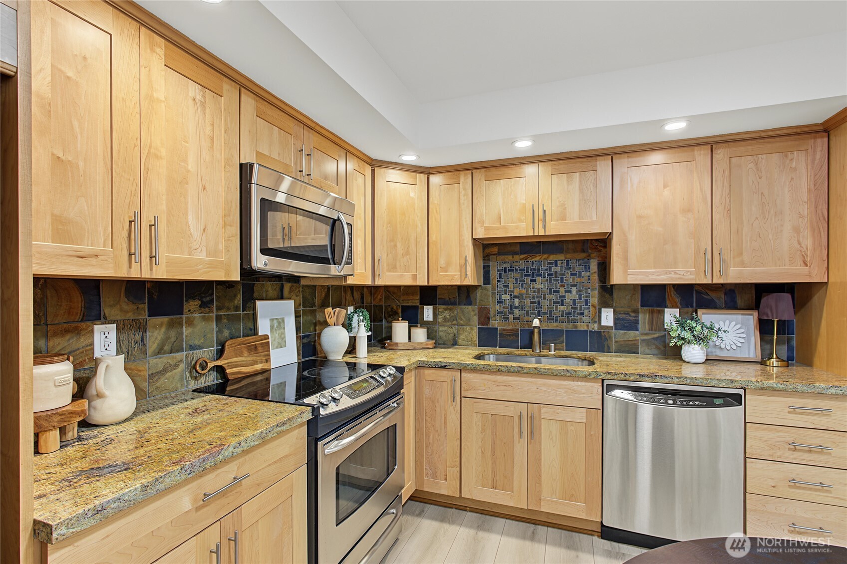 4116 California Ave Sw 308 Property Photo 10