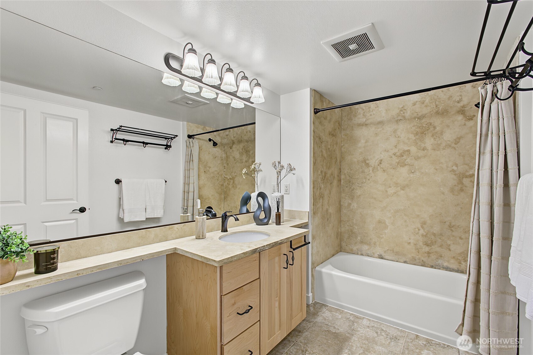 4116 California Ave Sw 308 Property Photo 16