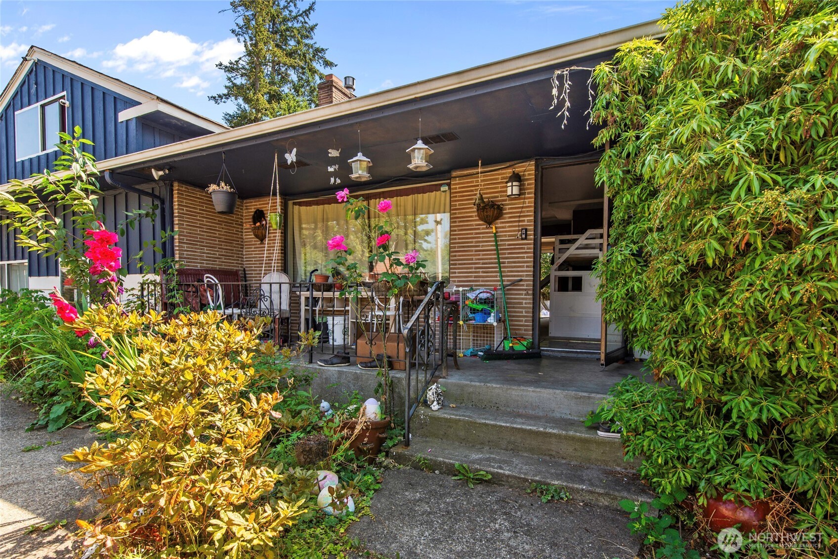 302 115th Street Property Photo 1