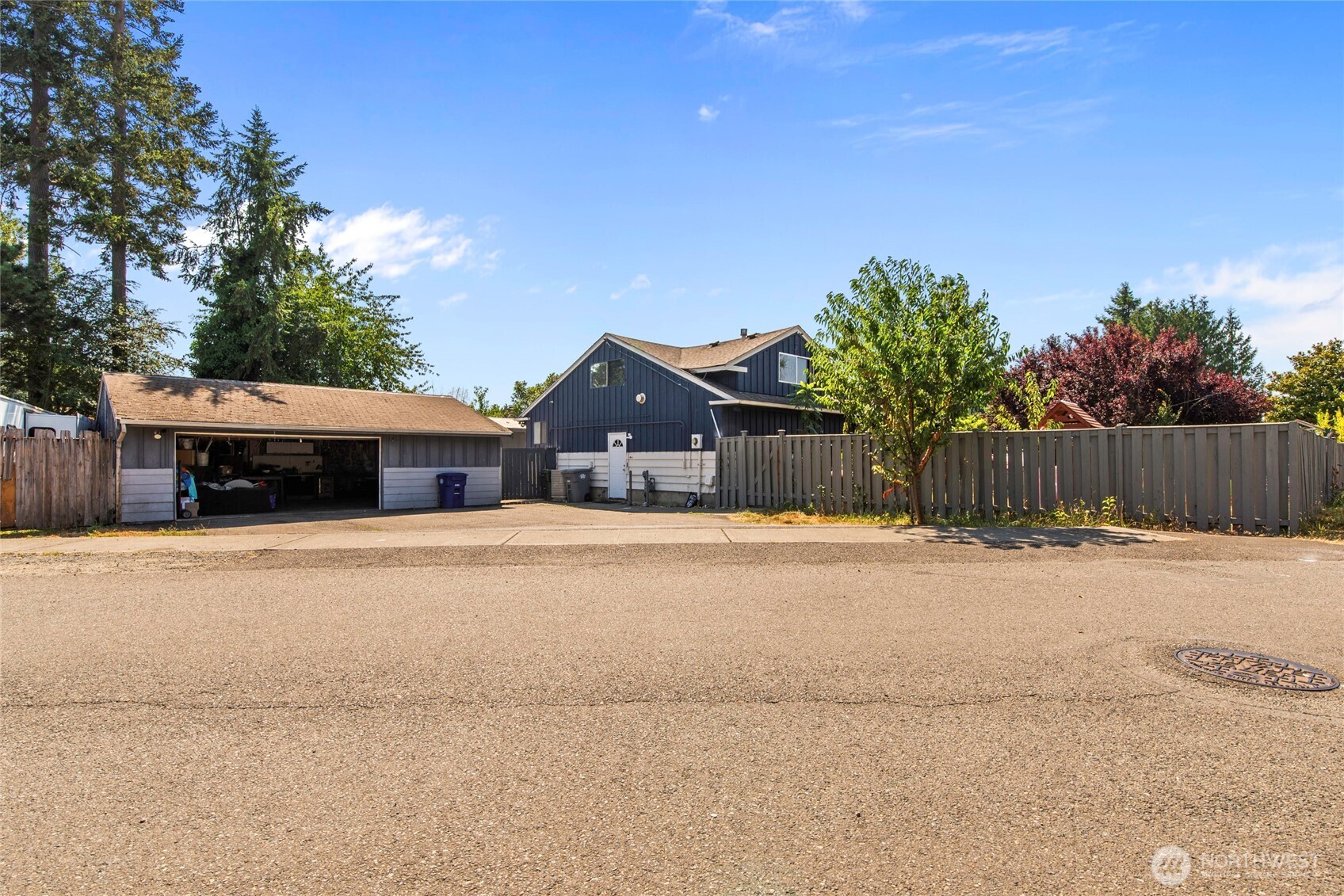 302 115th Street Property Photo 2