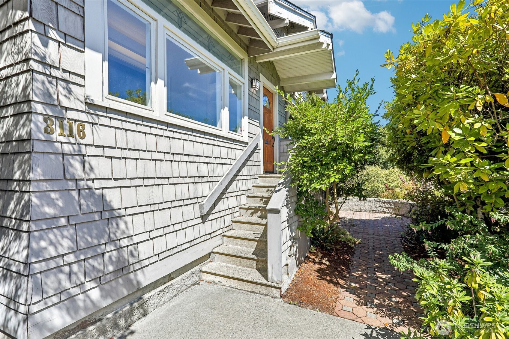 3116 S Dose Terrace Property Photo 3