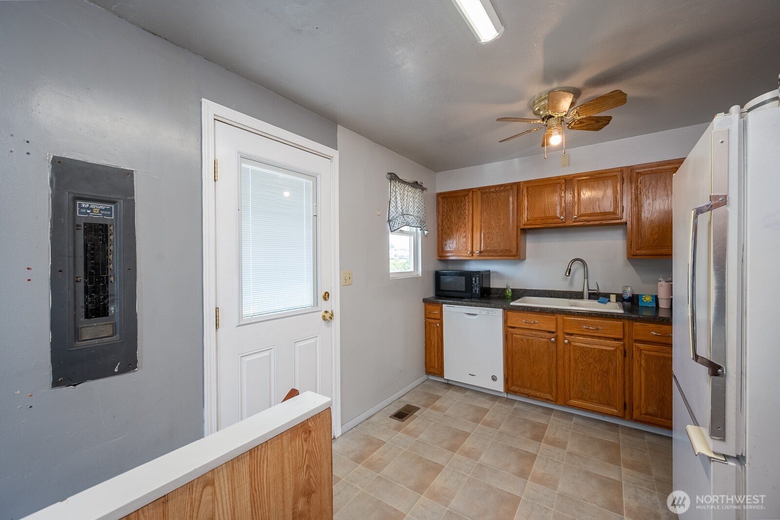 1308 N Buell Drive Property Photo 11