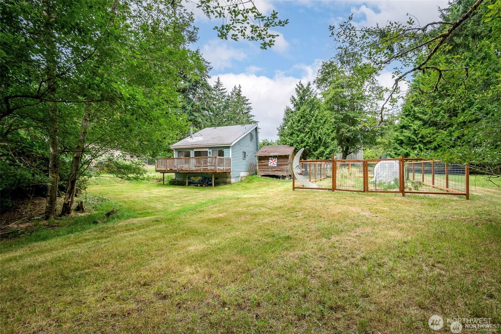 406 E Madrona Drive Property Photo 2