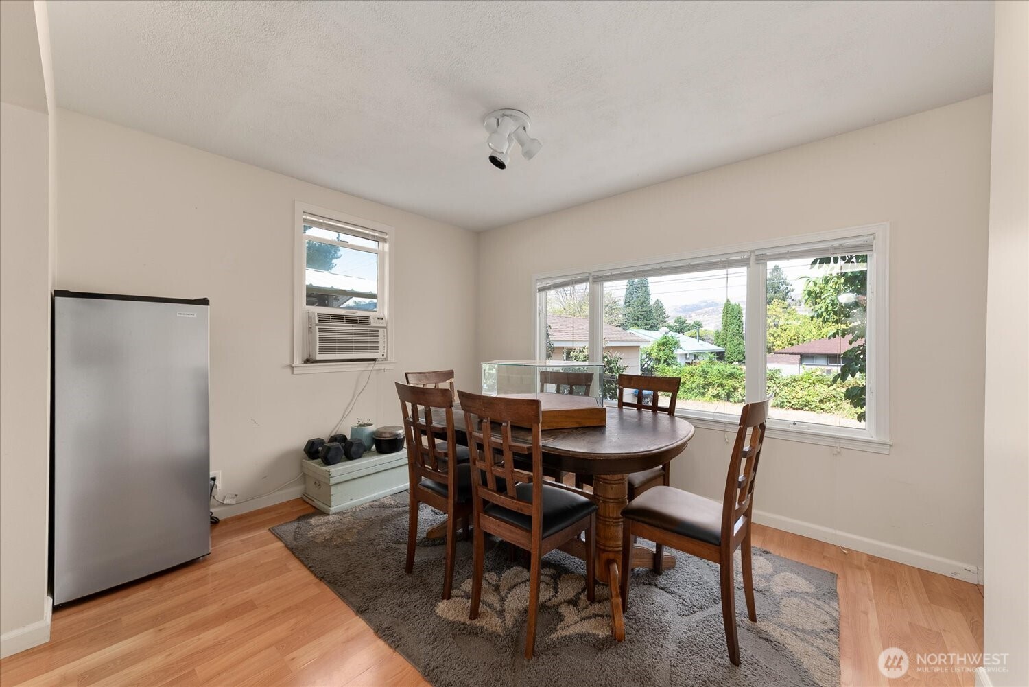1028 Camas Street Property Photo 13
