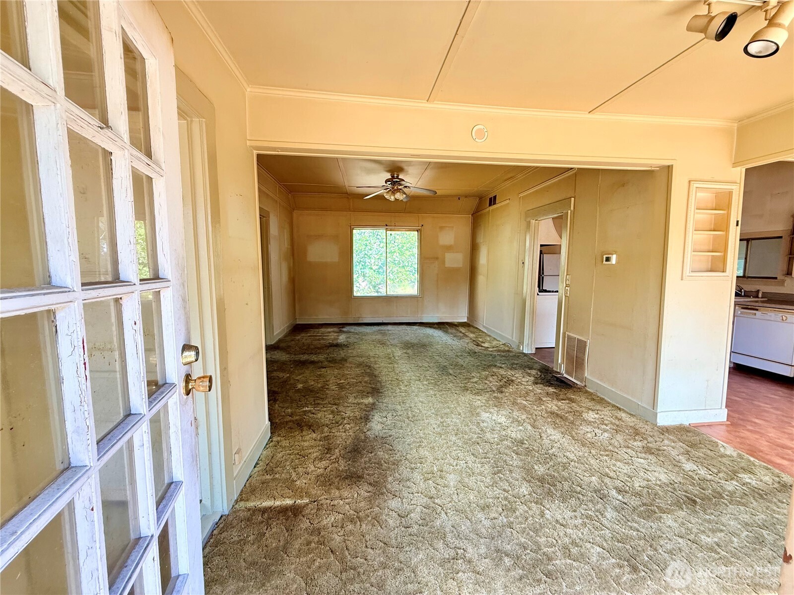1919 Guy Wetzel Road Property Photo 13