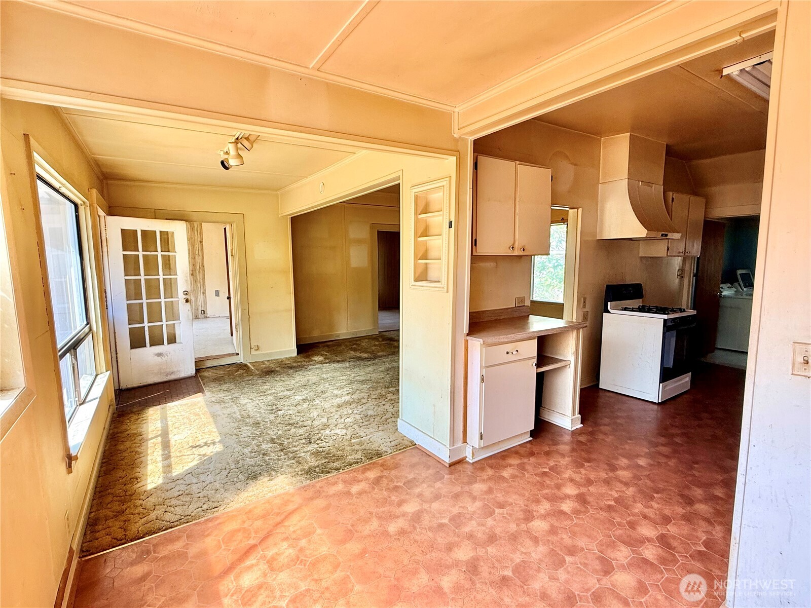 1919 Guy Wetzel Road Property Photo 15
