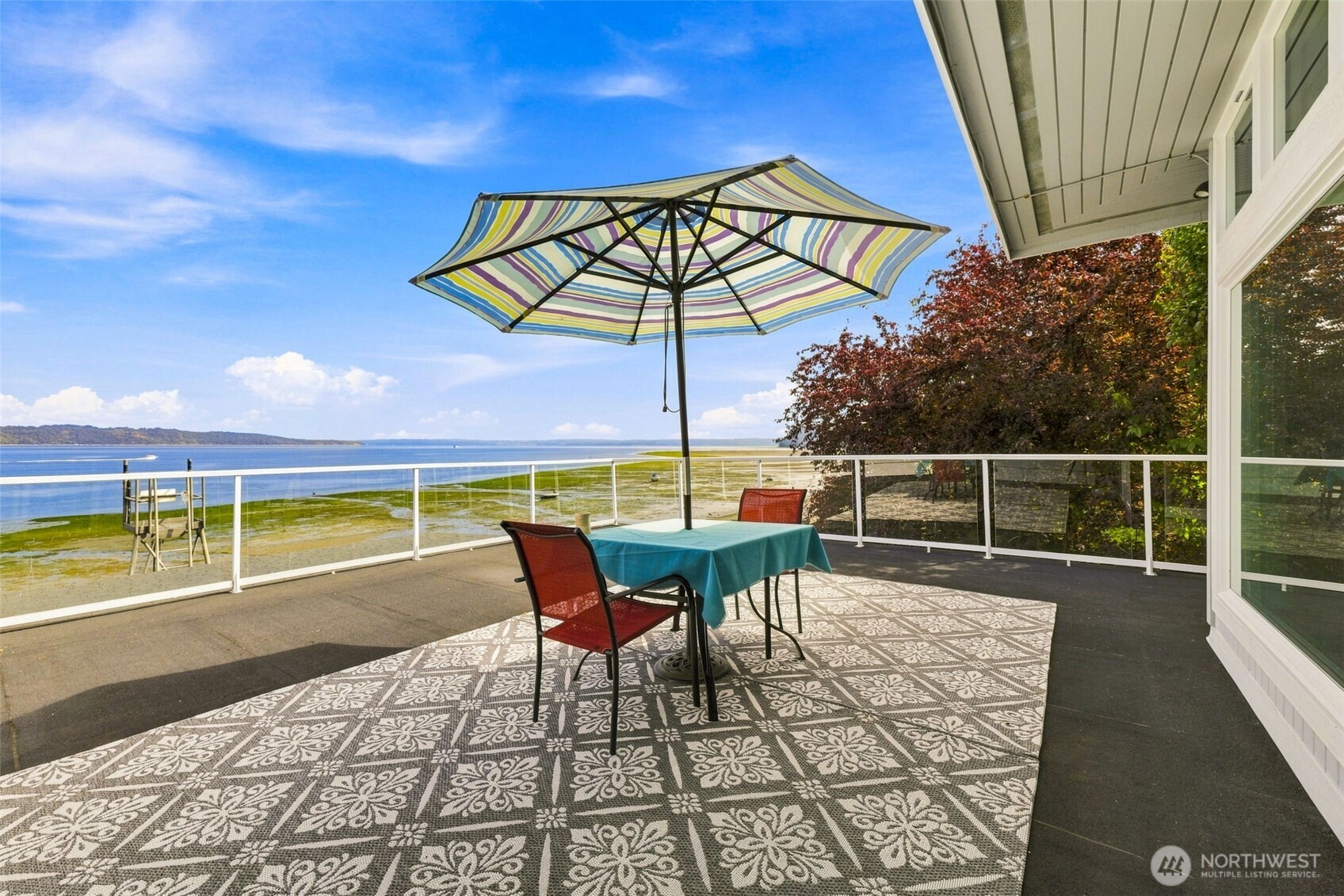 1626 Beach Drive Property Photo 17