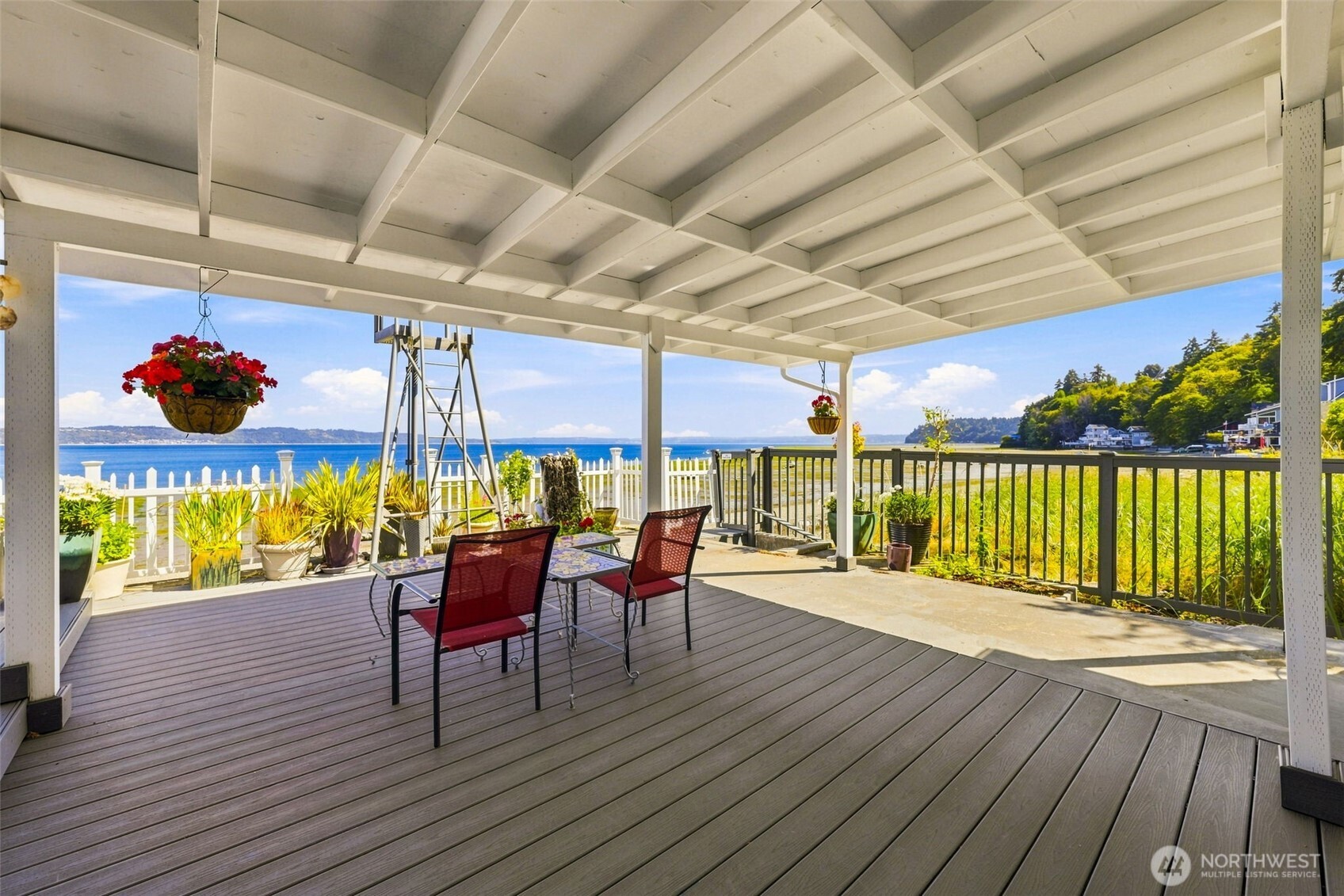 1626 Beach Drive Property Photo 32