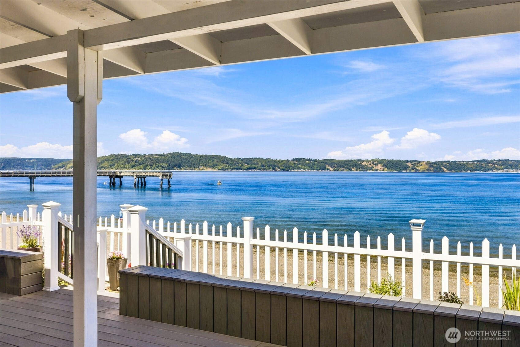 1626 Beach Drive Property Photo 33