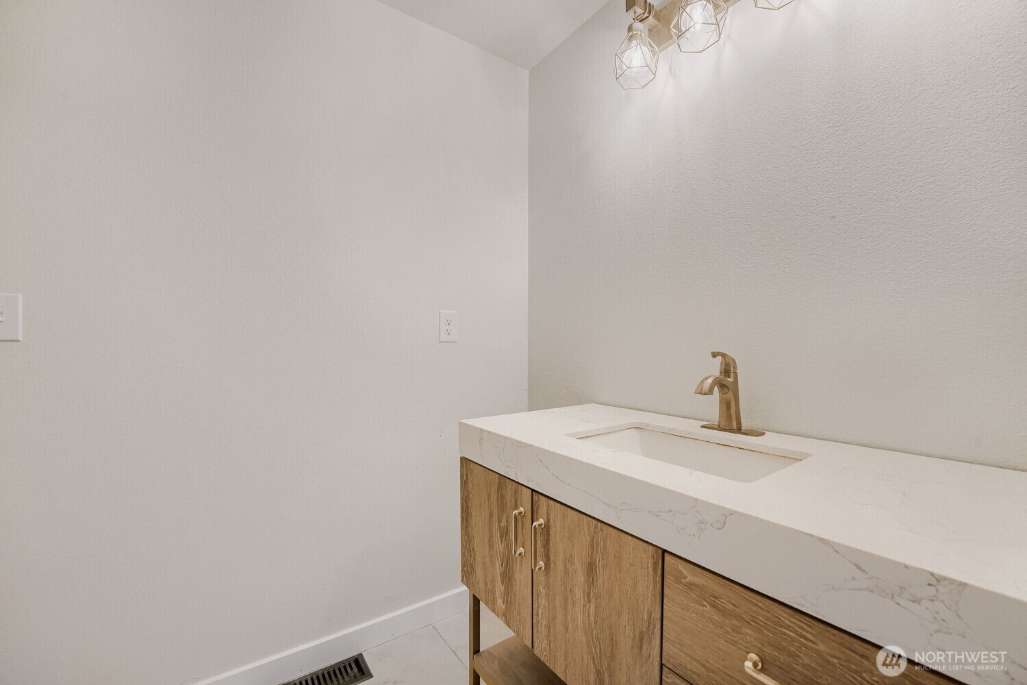8626 Onyx Drive D Property Photo 19