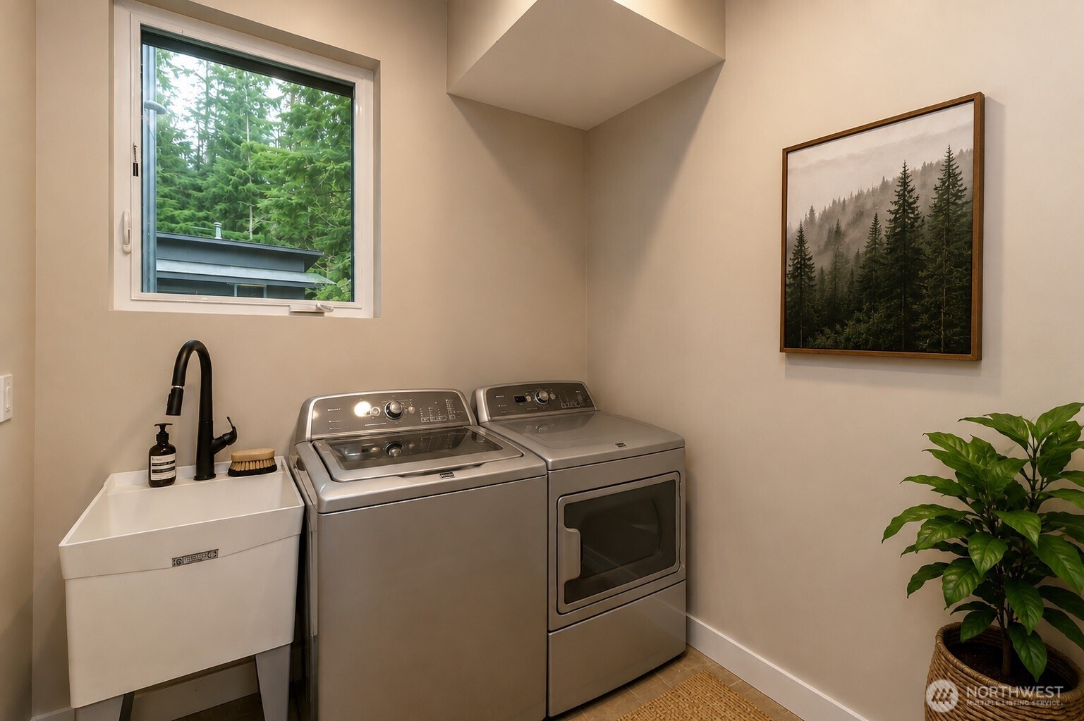 14886 Wilkeson Spiketon Road Property Photo 8