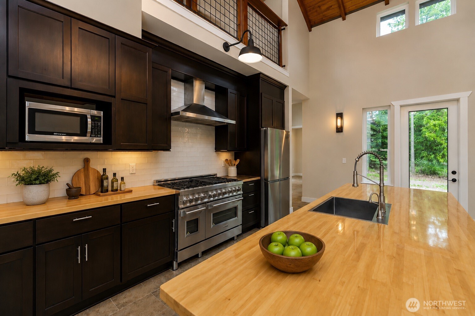 14886 Wilkeson Spiketon Road Property Photo 15