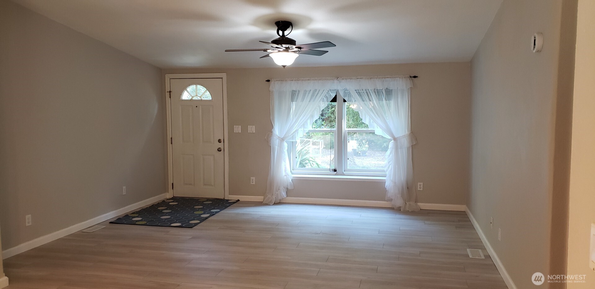 16119 Pollack Drive Property Photo 3