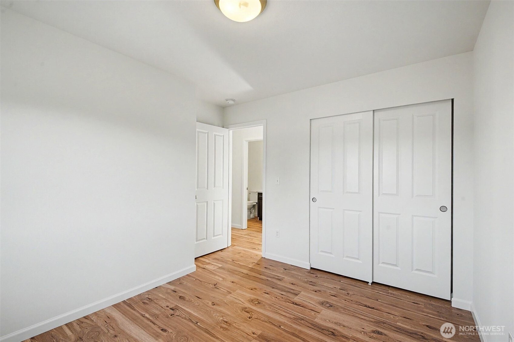924 S 134th Street Property Photo 11