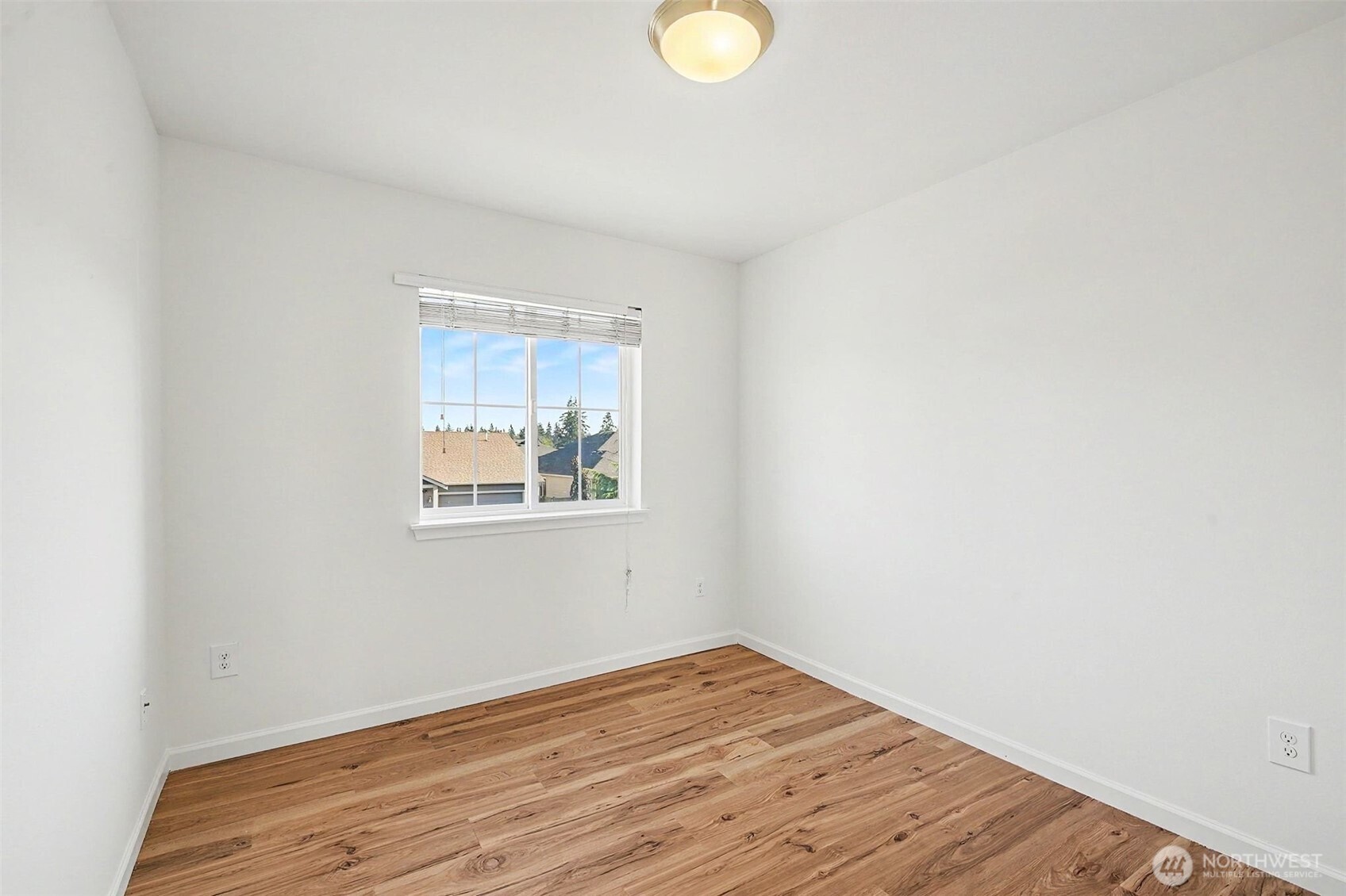 924 S 134th Street Property Photo 12