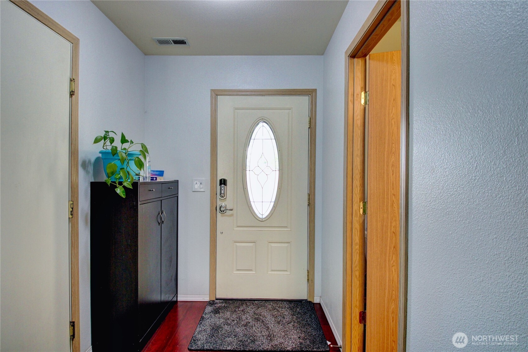 4651 Nooksack Loop Property Photo 2