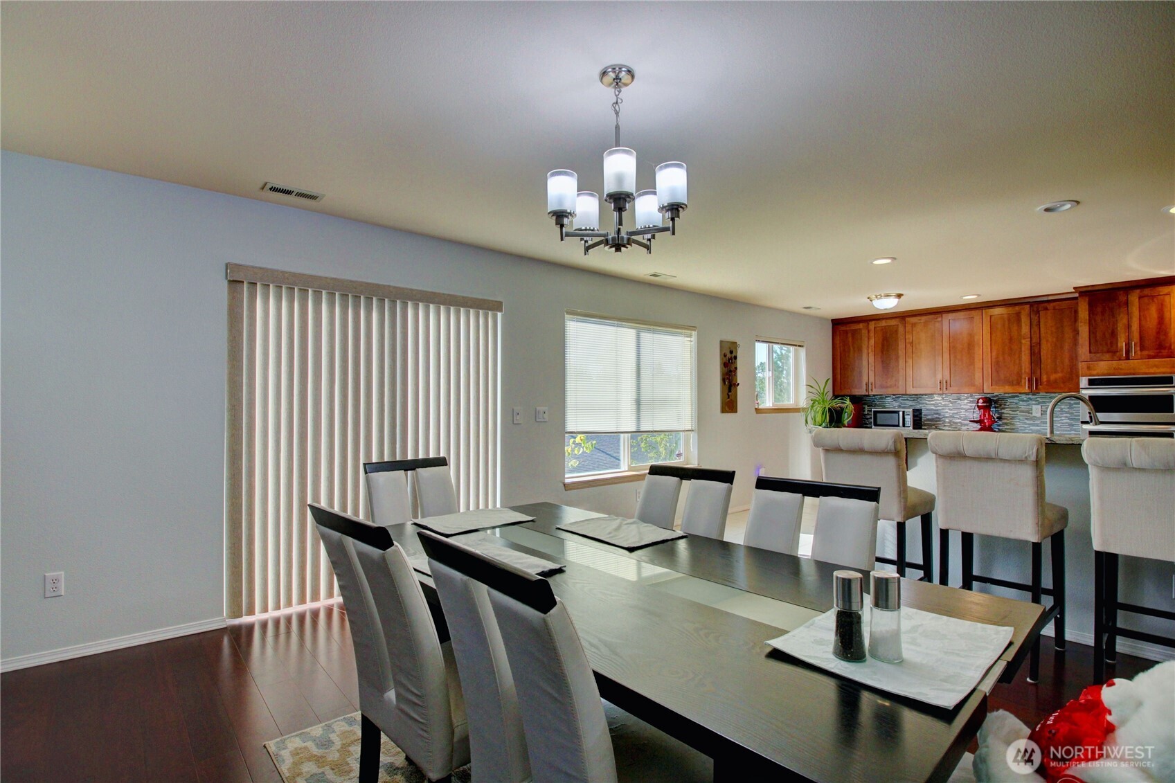 4651 Nooksack Loop Property Photo 9