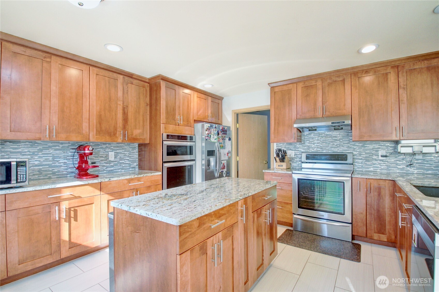 4651 Nooksack Loop Property Photo 12